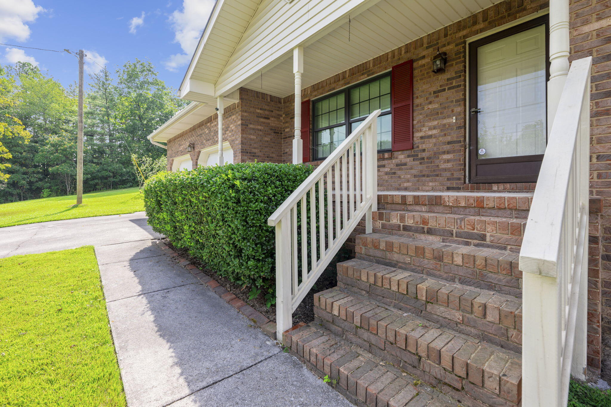 8 Hickory Ridge Trail Ringgold, GA 30736 - Photo 4 of 48 5-web-or-mls-DSC_8921