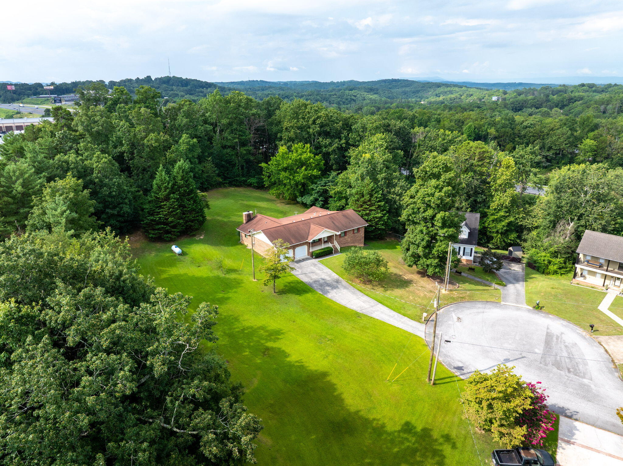 8 Hickory Ridge Trail Ringgold, GA 30736 - Photo 7 of 48 19-web-or-mls-DJI_20250721065838_0056_D-