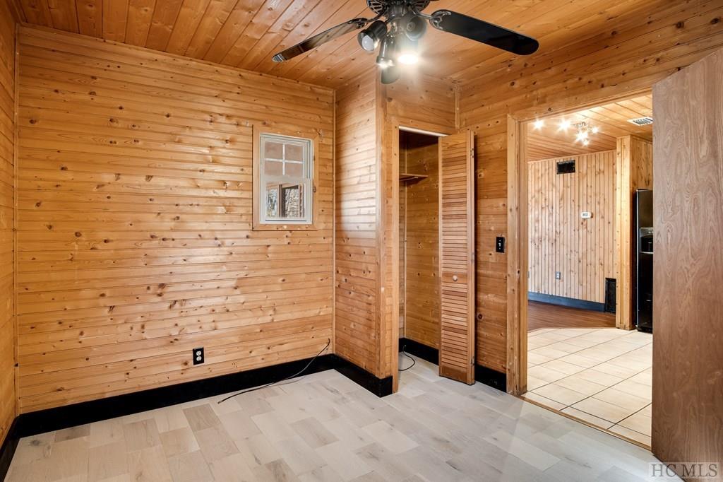 306 Griffin Road Franklin, NC 28734 - Photo 17 of 64 Gallery Image 17