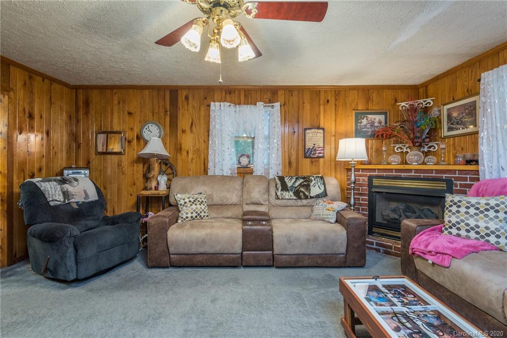 296 Maple Springs Road Sylva, NC 28779 - Photo 7 of 45