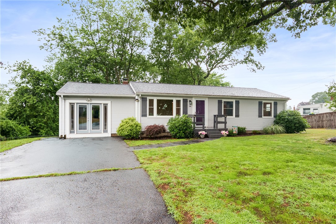 84 Hilton Road Warwick, RI 02889 - Photo 3 of 35