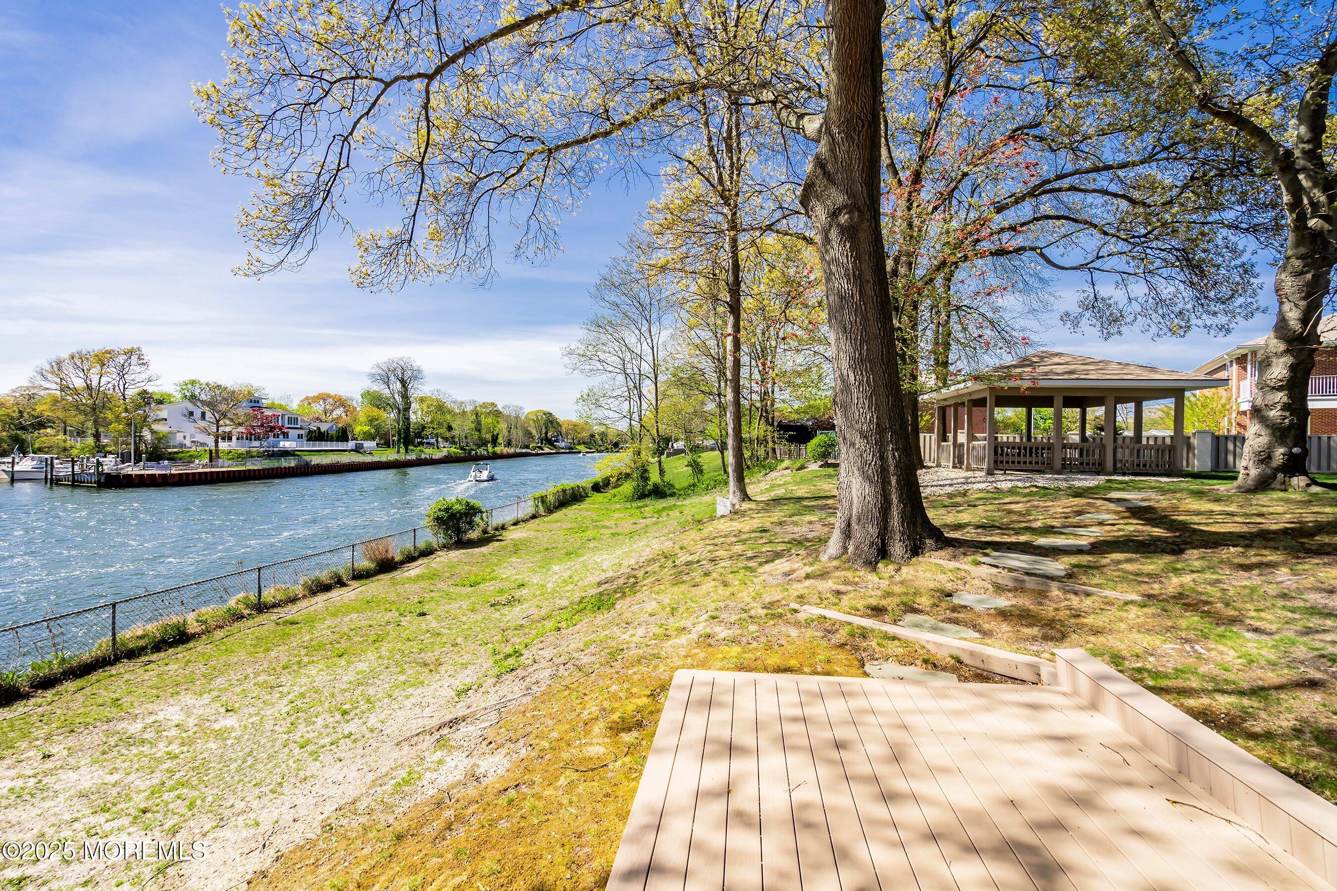 1501 Hulse Road, Unit 18 Point Pleasant, NJ 08742 - Photo 35 of 40 40-Deck 2