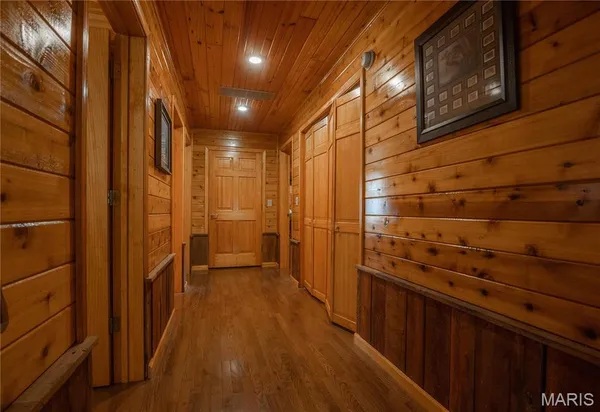 $1,925,000 | 32315 County Road 325, Salem, MO 65560