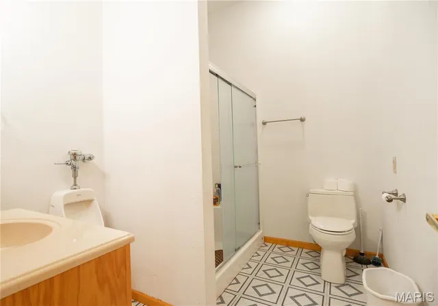 $1,925,000 | 32315 County Road 325, Salem, MO 65560