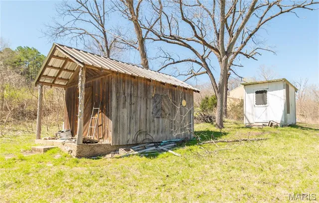 $1,925,000 | 32315 County Road 325, Salem, MO 65560