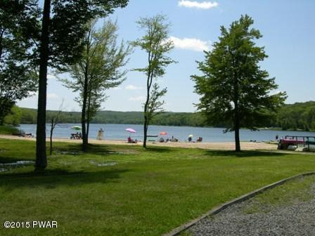 135 Maple Ridge Drive Hawley, PA 18428 - Photo 10 of 16