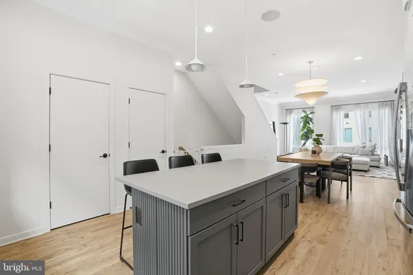 $785,000 | 3112 Pierview Lane, Philadelphia, PA 19125