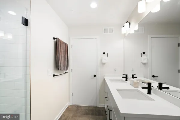 $785,000 | 3112 Pierview Lane, Philadelphia, PA 19125