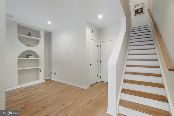 $785,000 | 3112 Pierview Lane, Philadelphia, PA 19125