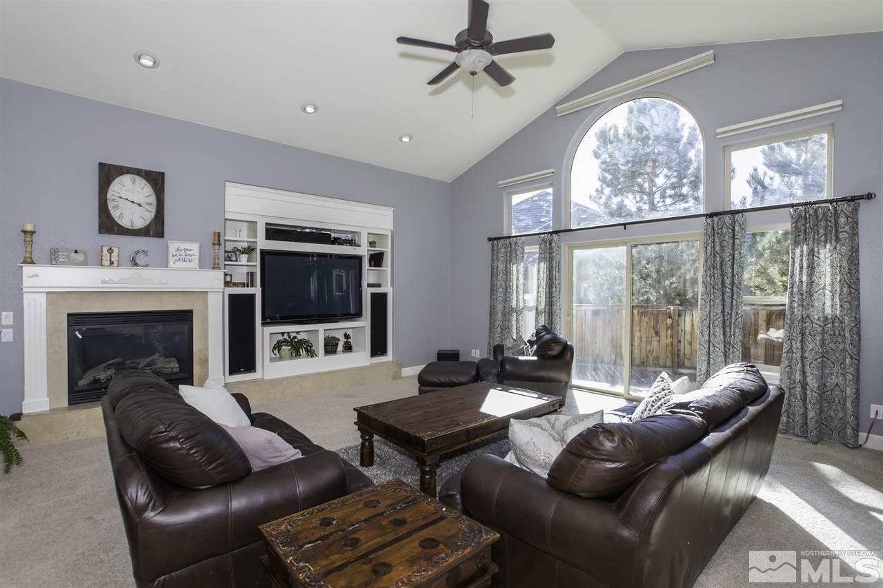 1324 Wolf Run Road Reno, NV 89511 - Photo 4 of 25 Photo 4