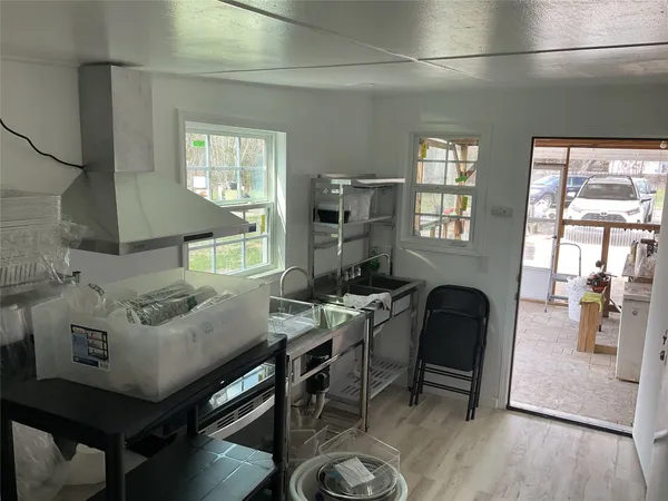 $375,000 | 1225 State Highway 71, Smithville, TX 78957