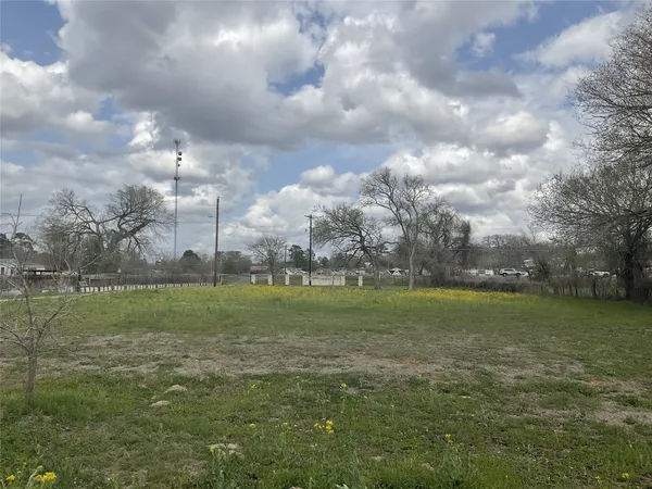 $375,000 | 1225 State Highway 71, Smithville, TX 78957