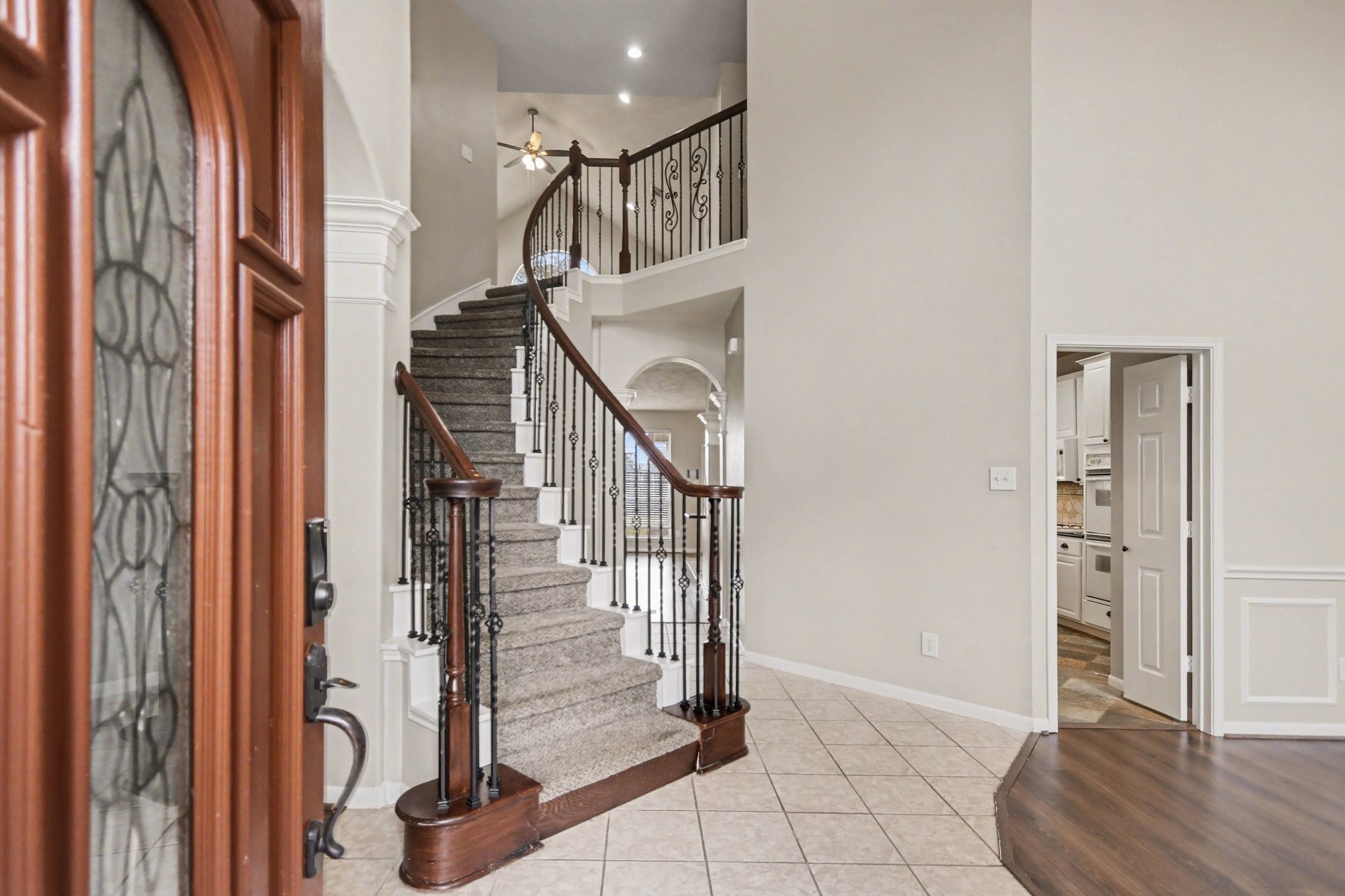 3410 Cypressdale Court Spring, TX 77388 - Photo 3 of 33