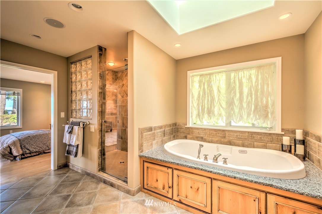 424 Eagle Crest Road Camano Island, WA 98282 - Photo 19 of 25