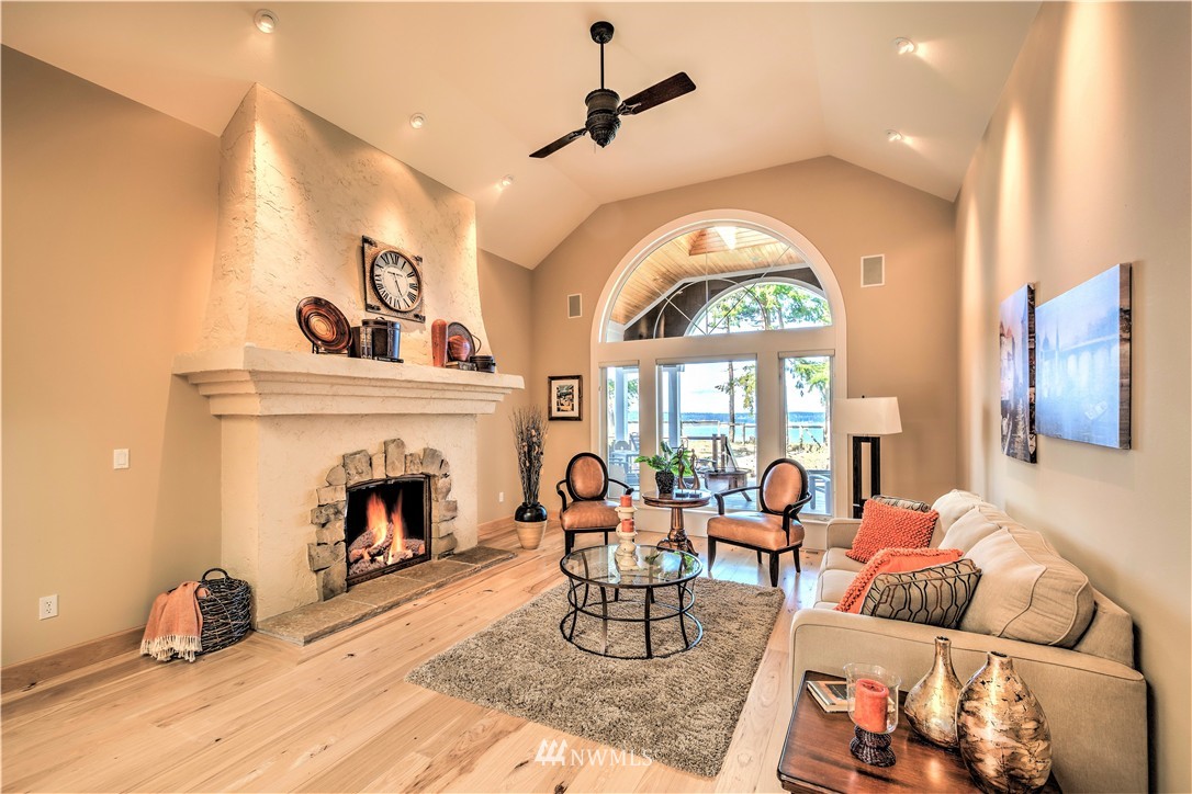 424 Eagle Crest Road Camano Island, WA 98282 - Photo 3 of 25