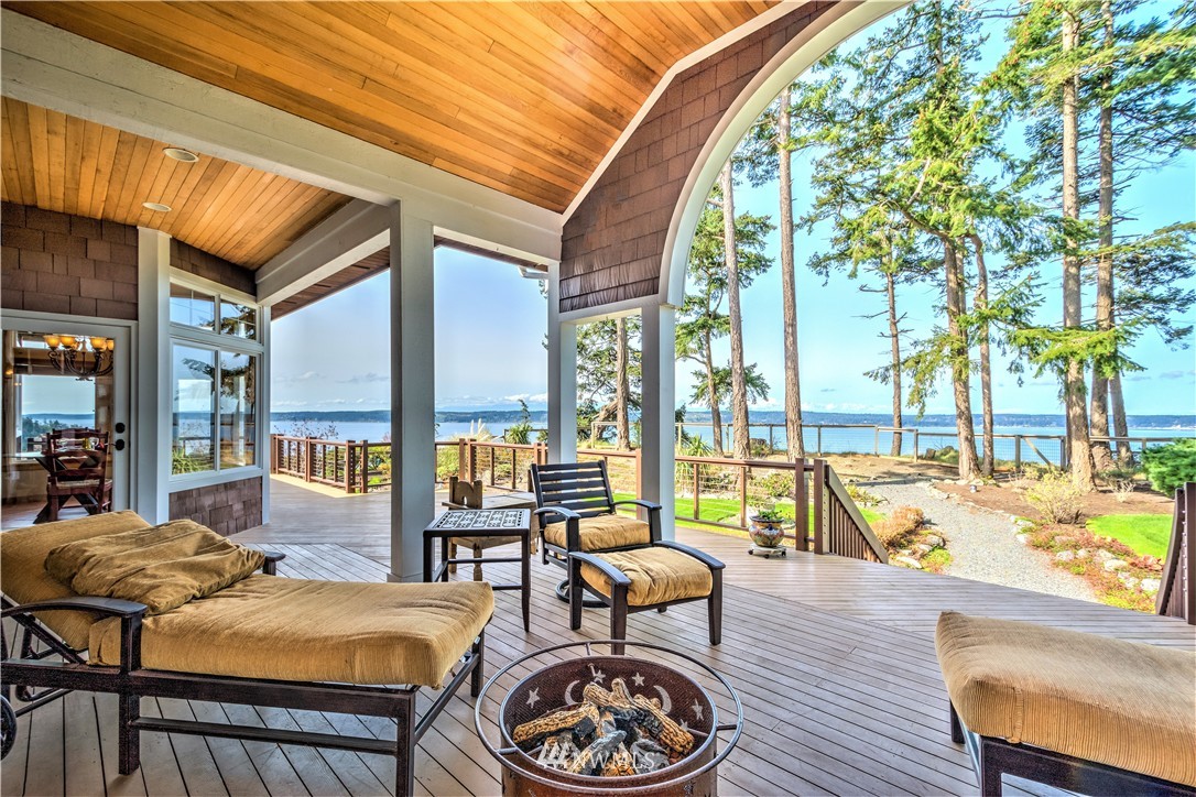 424 Eagle Crest Road Camano Island, WA 98282 - Photo 4 of 25