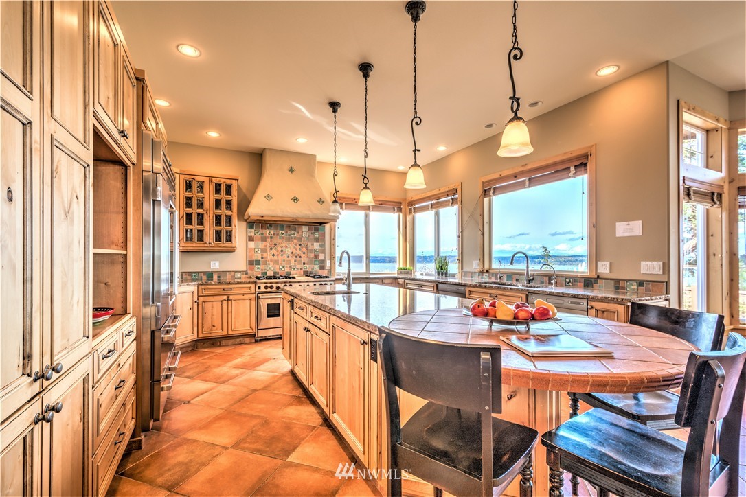 424 Eagle Crest Road Camano Island, WA 98282 - Photo 9 of 25