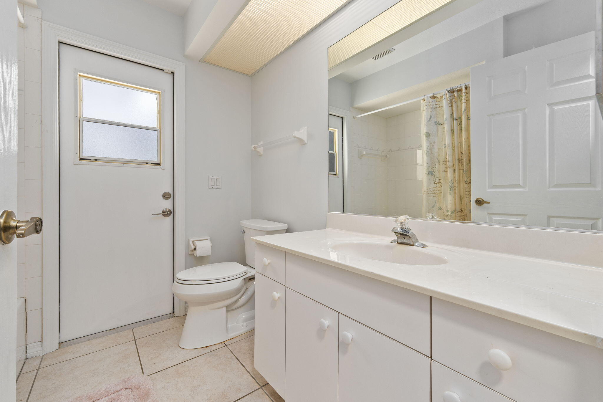 2452 Southwest Fair Isle Road Port St. Lucie, FL 34987 - Photo 5 of 52 6-web-or-mls-DSC04314