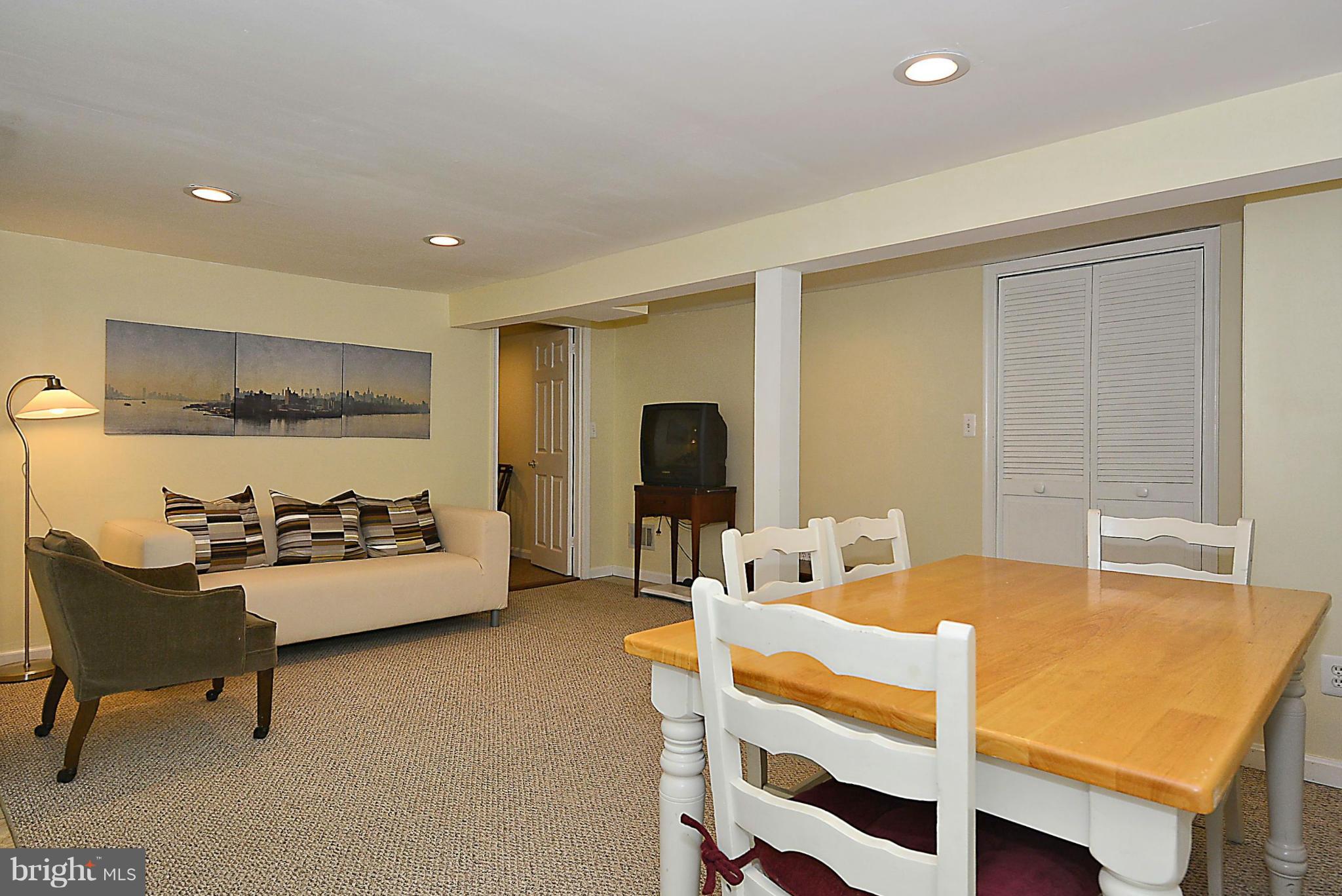11413 Newport Mill Road Silver Spring, MD 20902 - Photo 29 of 30 Interior (General)