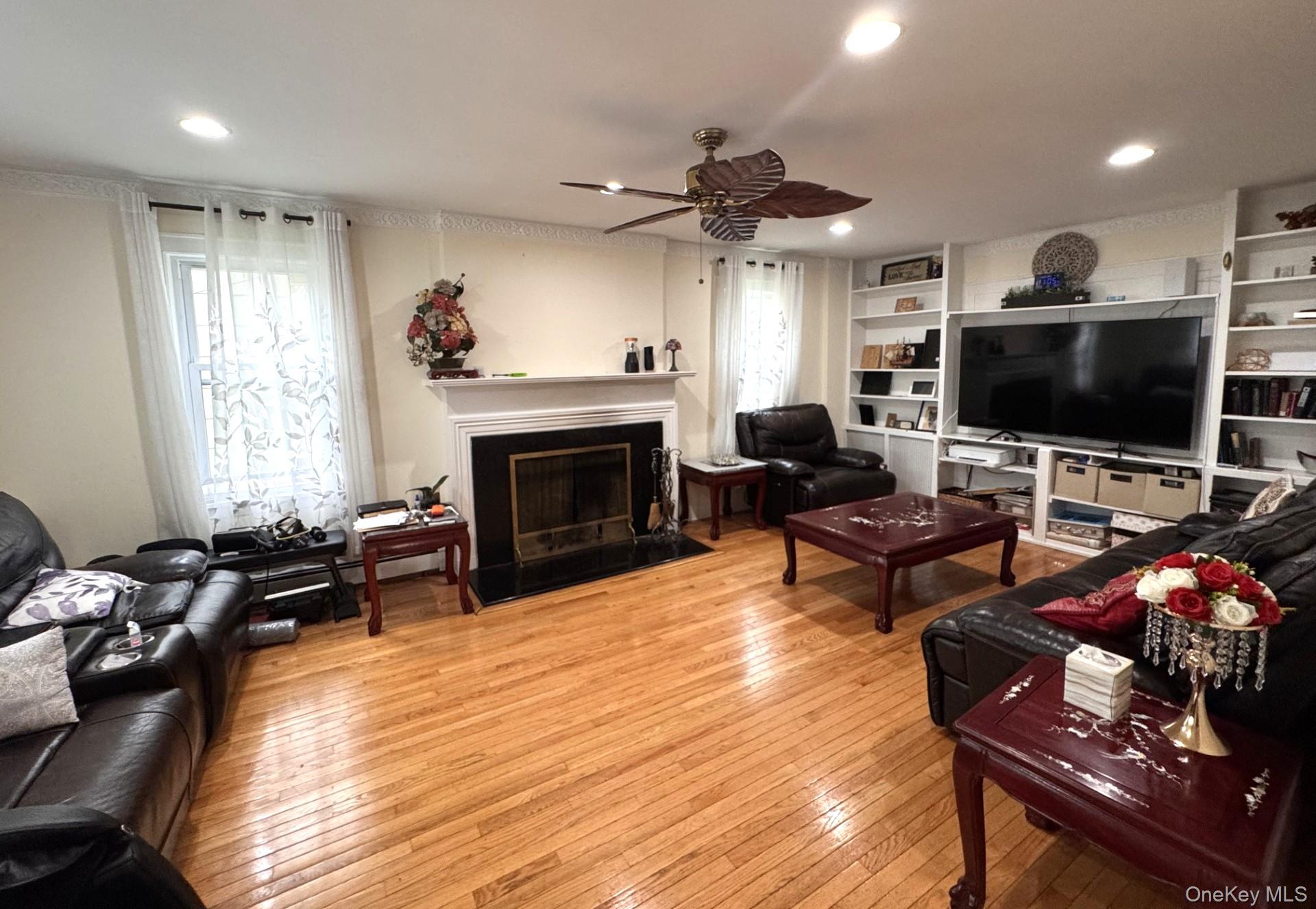 36 Earle Place New Rochelle, NY 10801 - Photo 5 of 36