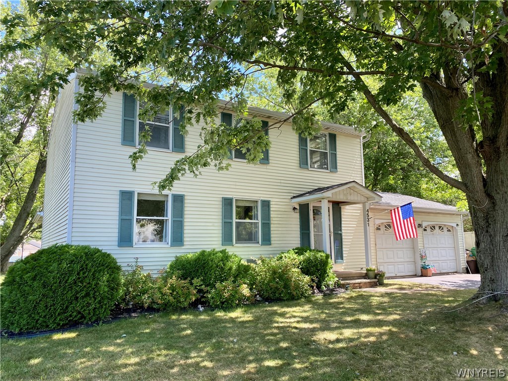 4531 Buckingham Lane, Hamburg, NY 14075 Compass