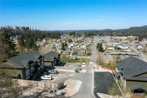 $409,990 | 116 Orchard Avenue South, Unit D, Eatonville, WA 98328