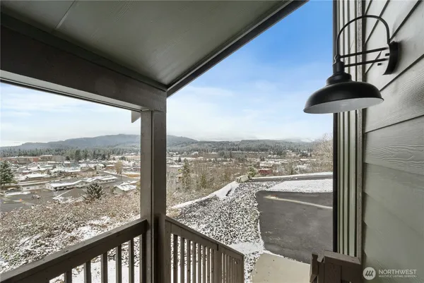 $409,990 | 116 Orchard Avenue South, Unit D, Eatonville, WA 98328