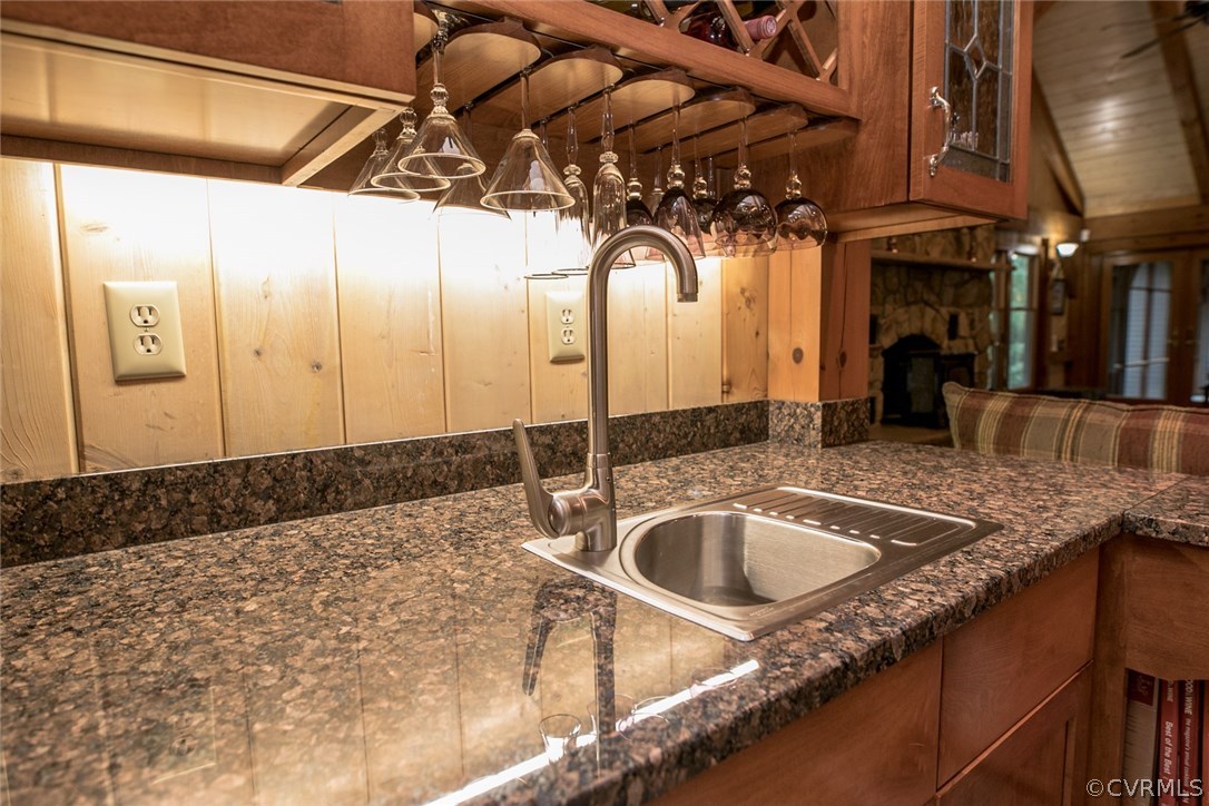 14101 Happy Hill Road Chester, VA 23831 - Photo 19 of 50 Built in Wet Bar perfect for entertaining.