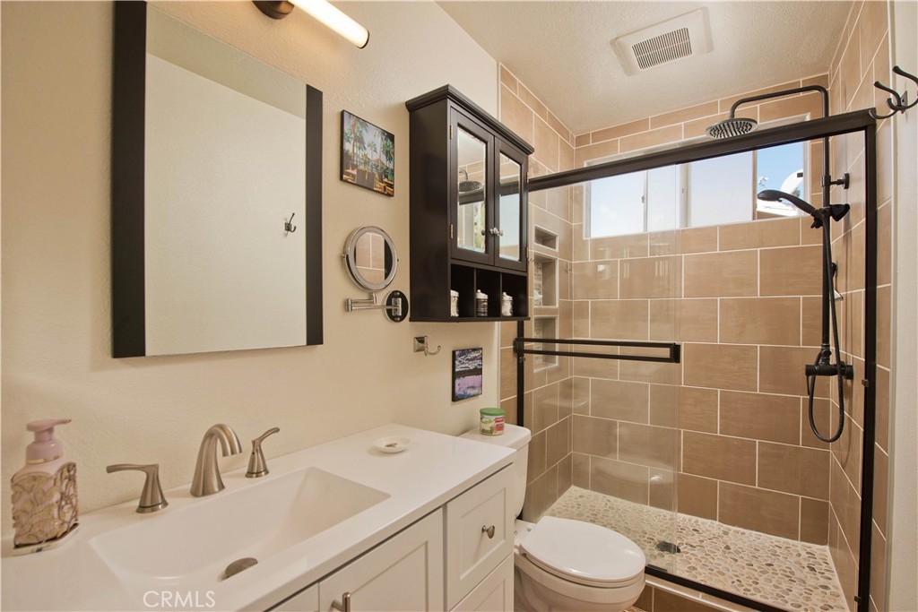 6373 Keystone Street Simi Valley, CA 93063 - Photo 23 of 29 Gallery Image 23