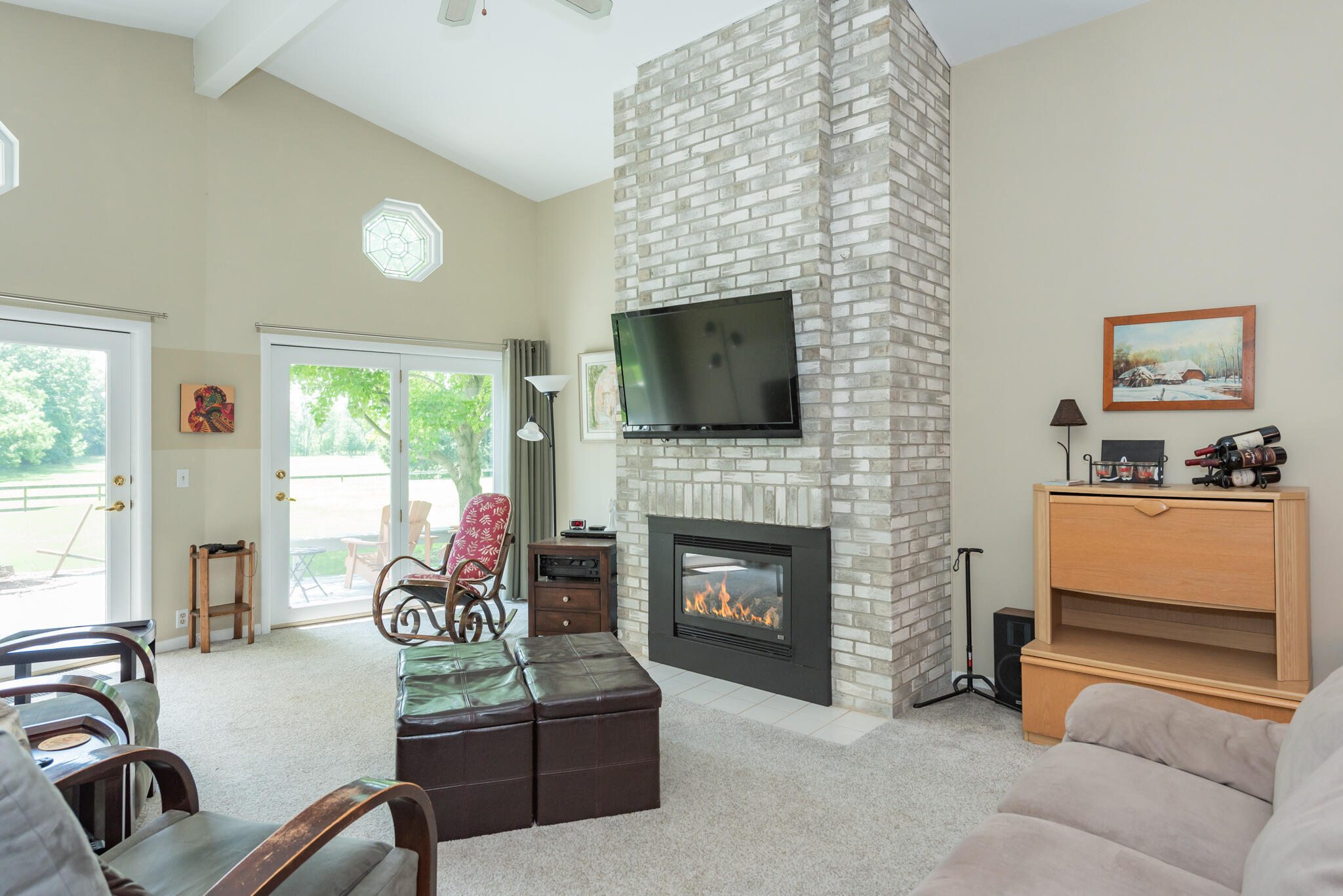 6170 Cascade Road Southeast Grand Rapids, MI 49546 - Photo 21 of 77 4_Living Area-2