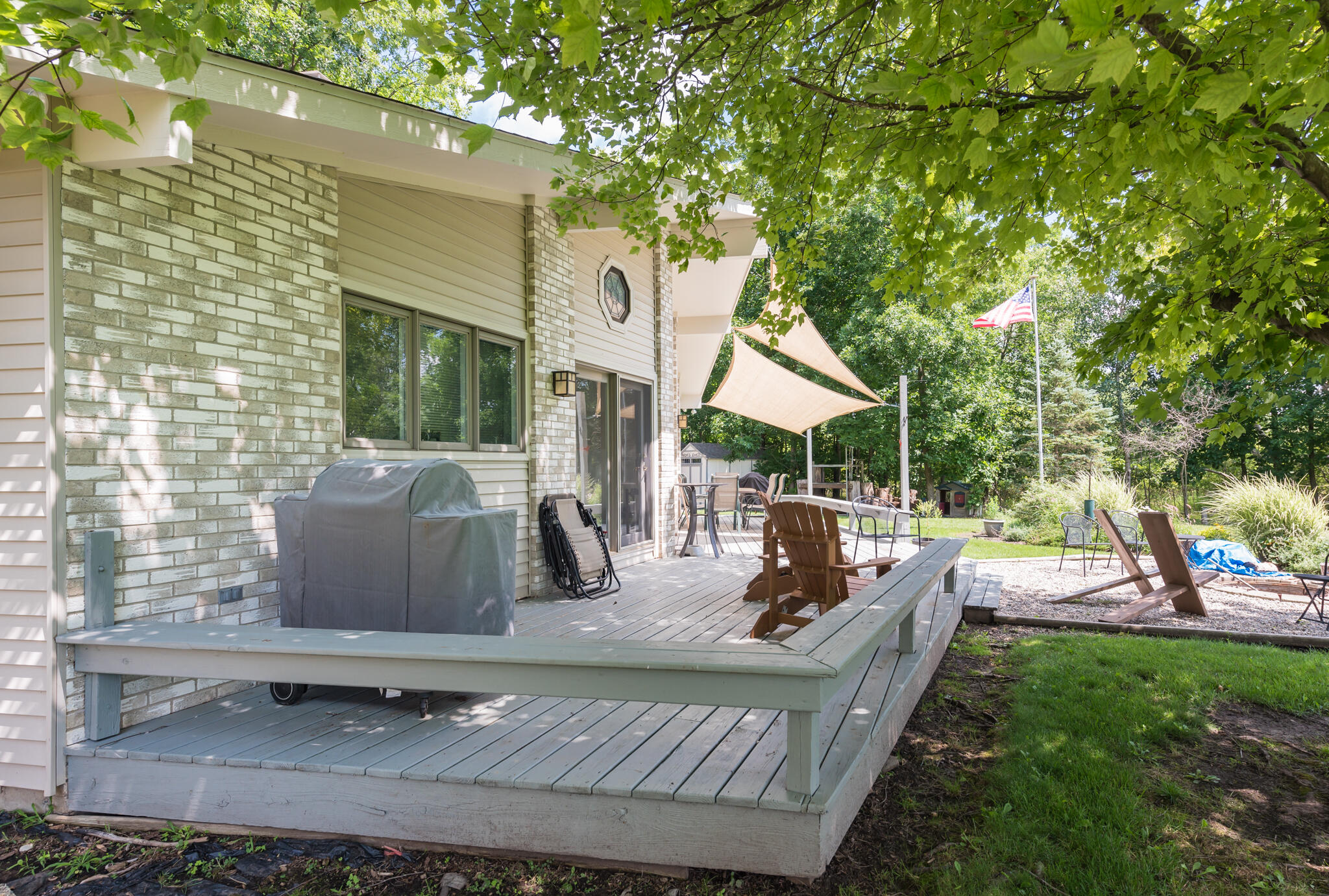 6170 Cascade Road Southeast Grand Rapids, MI 49546 - Photo 67 of 77 15_Deck-1