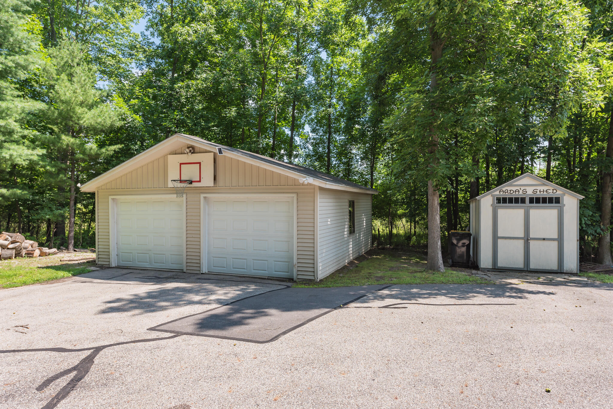 6170 Cascade Road Southeast Grand Rapids, MI 49546 - Photo 74 of 77 16_Garage-2