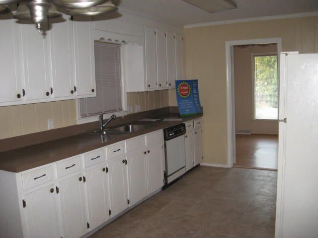 413 Arcadia Drive Anderson, SC 29621 - Photo 2 of 13 Gallery Image 2