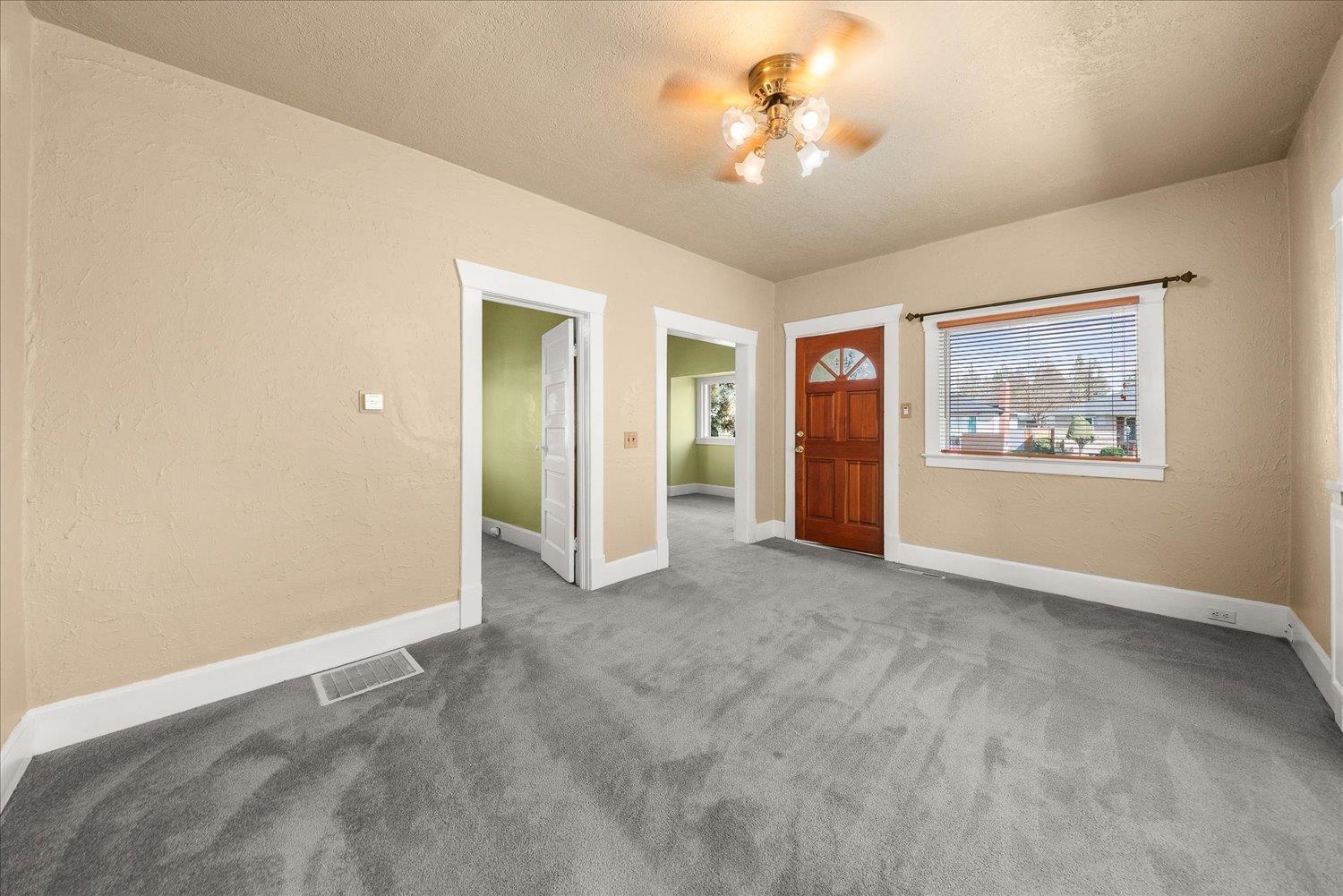 4009 North Calispel Street Spokane, WA 99205 - Photo 4 of 33