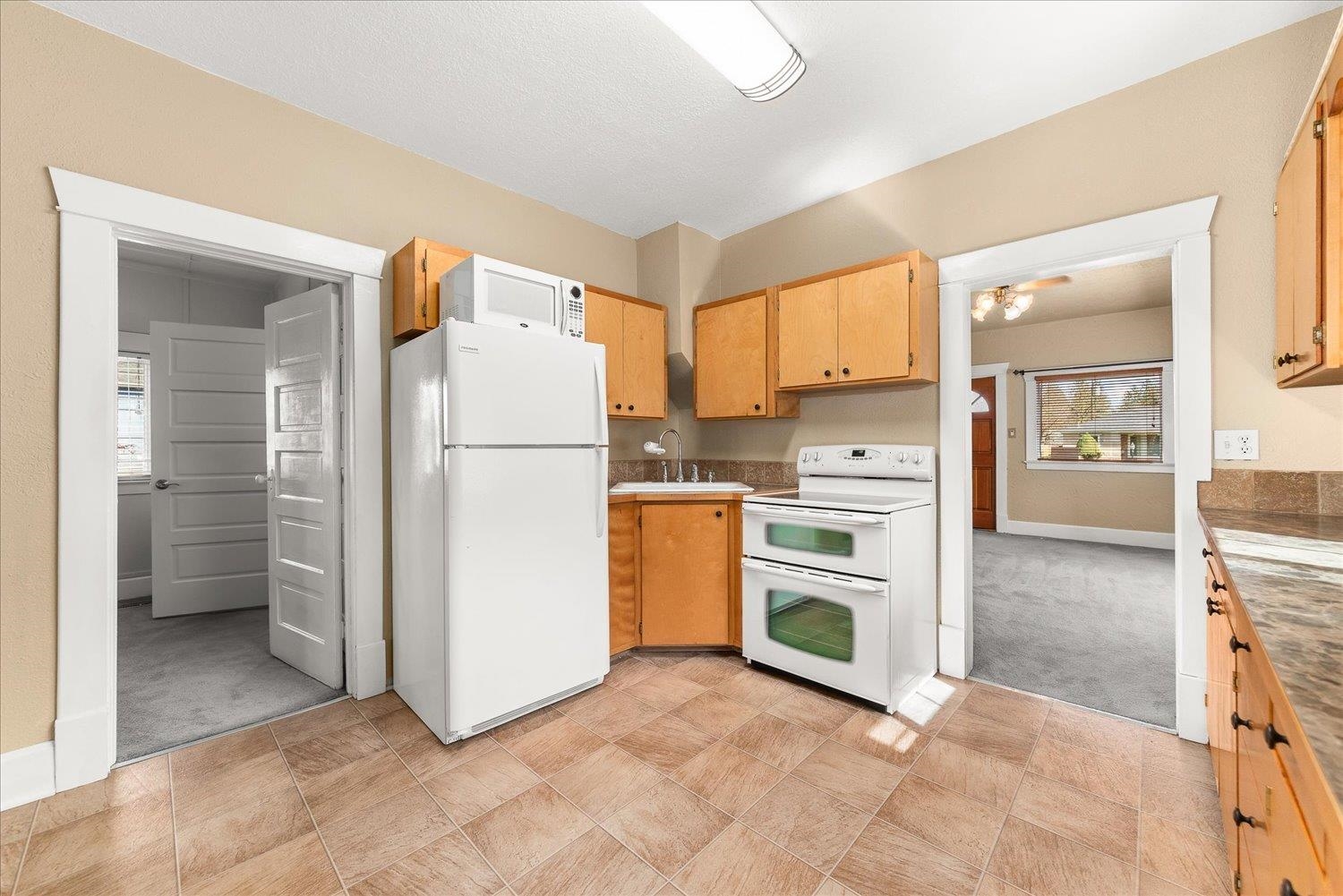 4009 North Calispel Street Spokane, WA 99205 - Photo 8 of 33