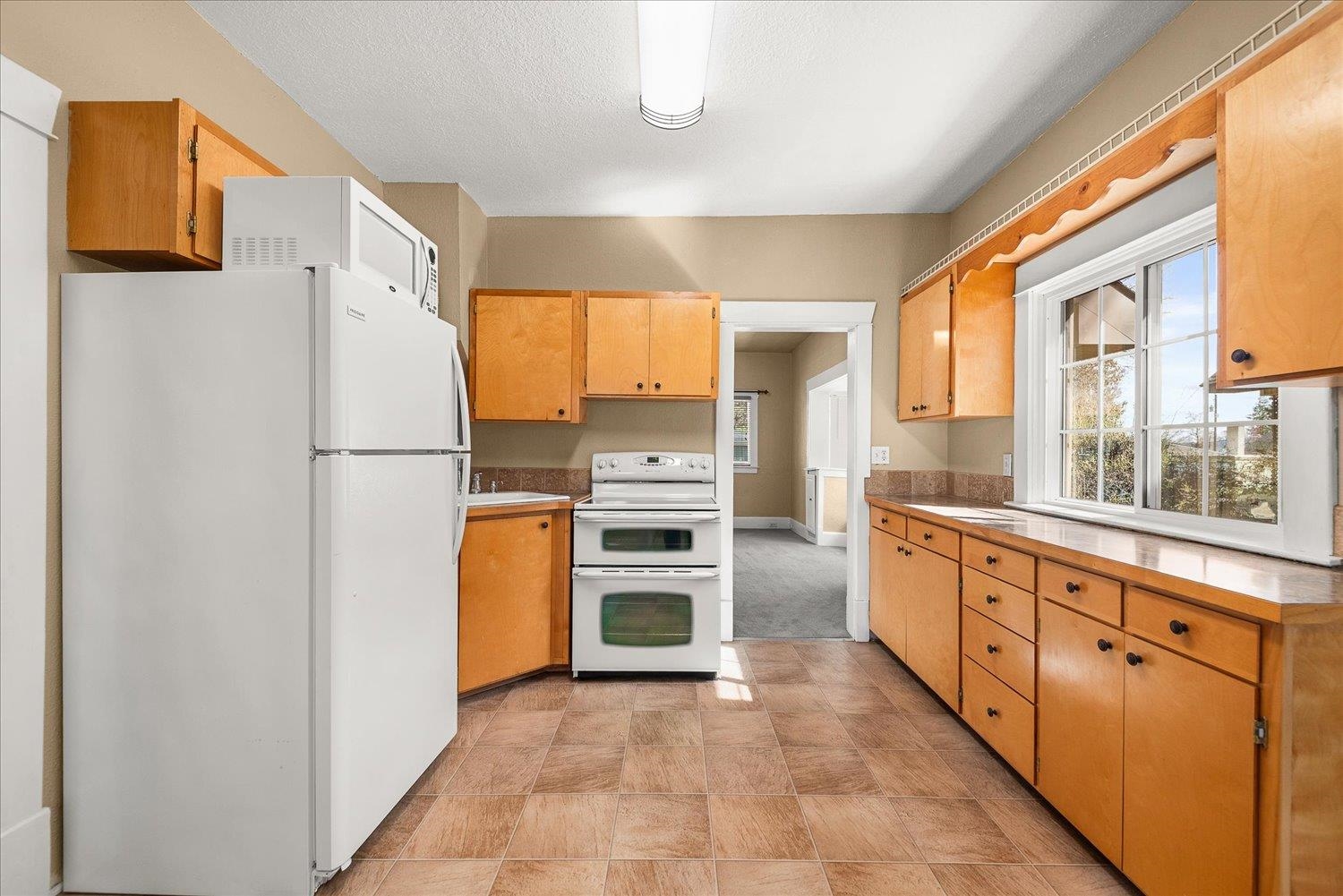 4009 North Calispel Street Spokane, WA 99205 - Photo 9 of 33