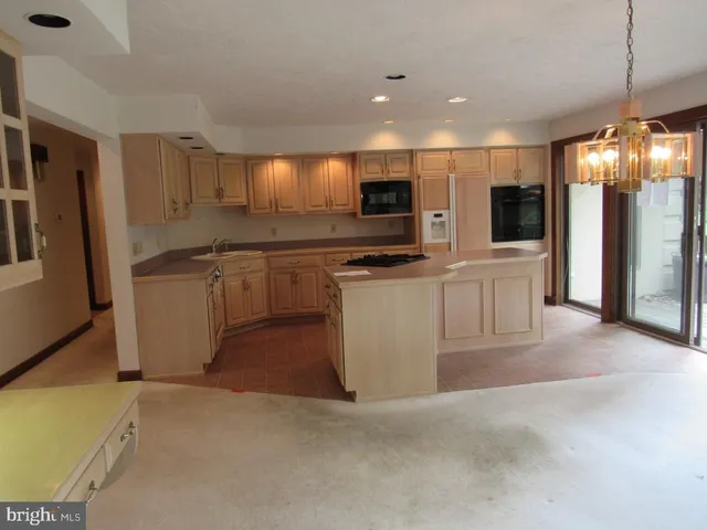 $455,000 | 889 Heritage Hills Drive, York, PA 17402