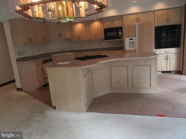 $455,000 | 889 Heritage Hills Drive, York, PA 17402