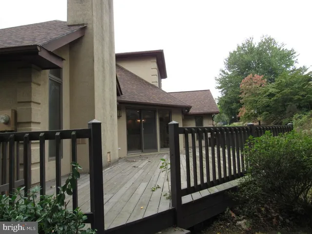 $455,000 | 889 Heritage Hills Drive, York, PA 17402