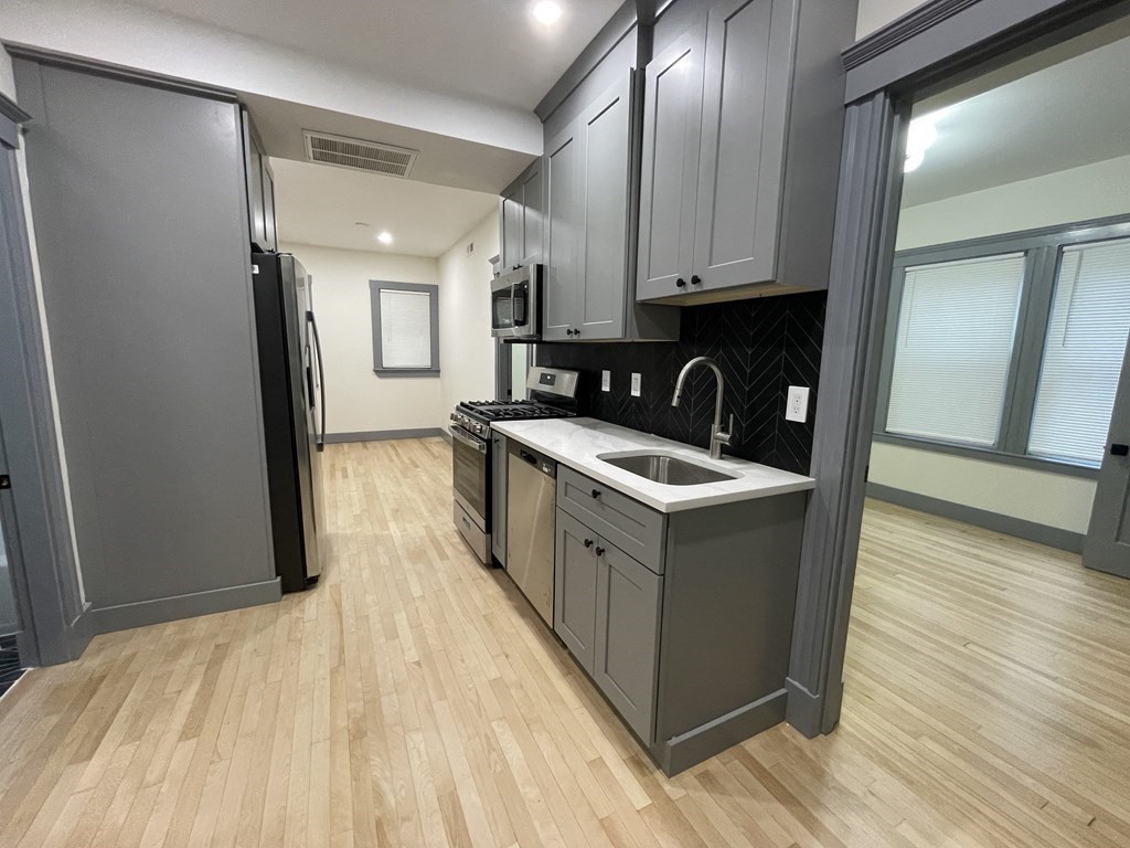 41 Long Avenue, Unit 2 Boston, MA 02134 - Photo 3 of 10