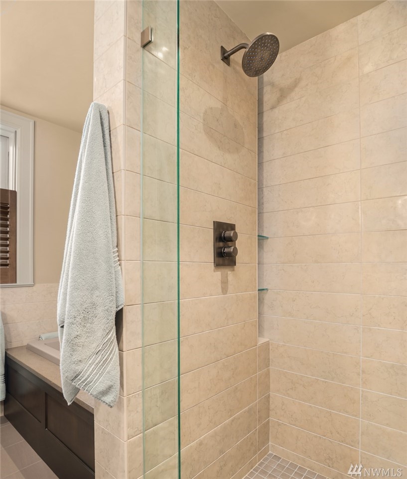 1223 Spring Street, Unit 900 Seattle, WA 98104 - Photo 34 of 38