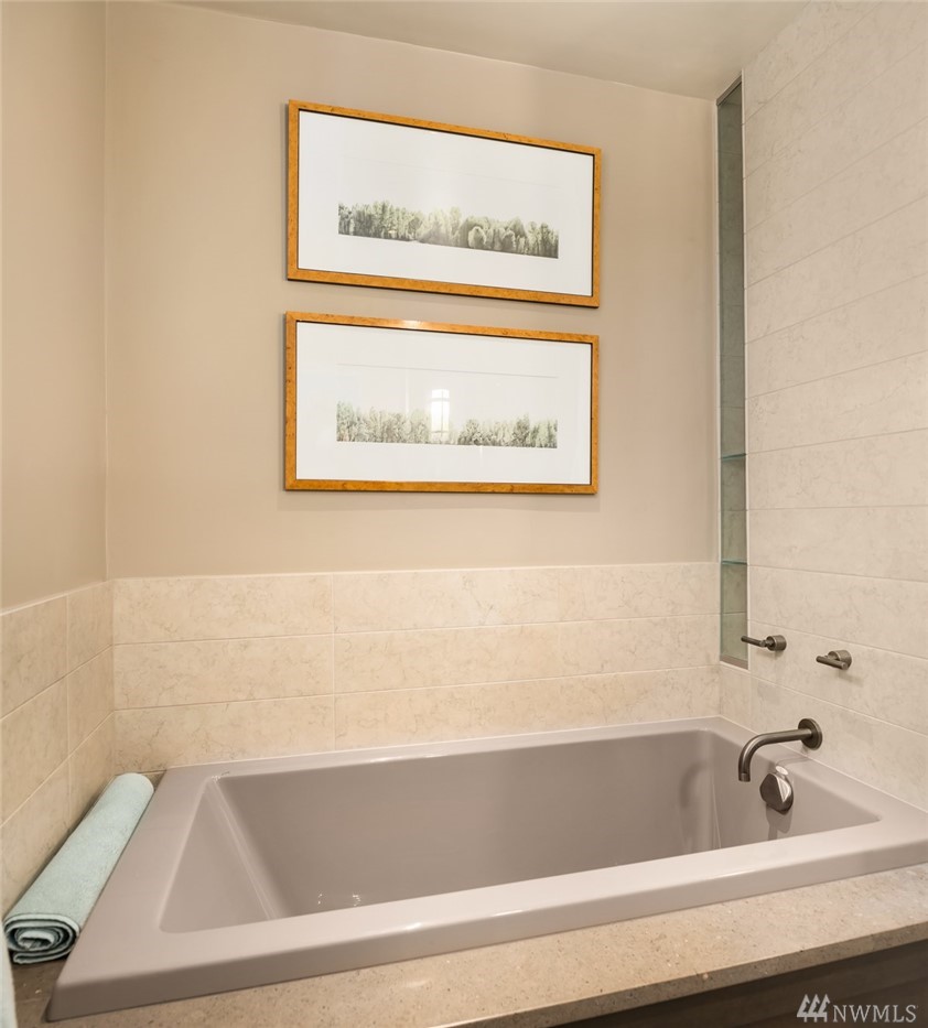 1223 Spring Street, Unit 900 Seattle, WA 98104 - Photo 35 of 38