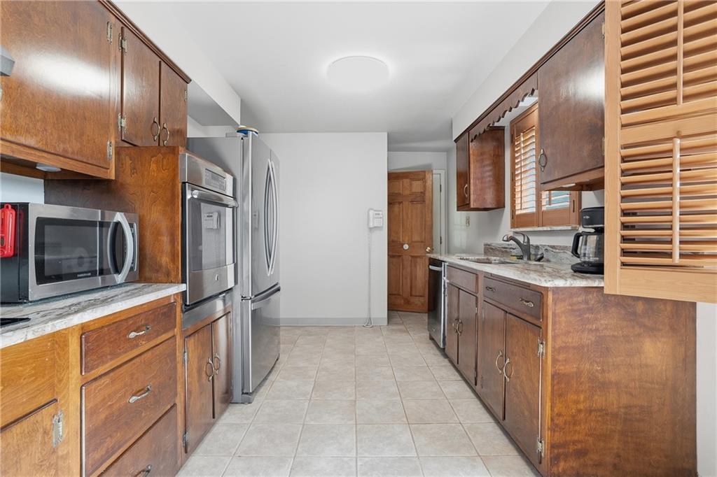 2363 Willowbrook Road Pittsburgh, PA 15241 - Photo 6 of 40 Gallery Image 6