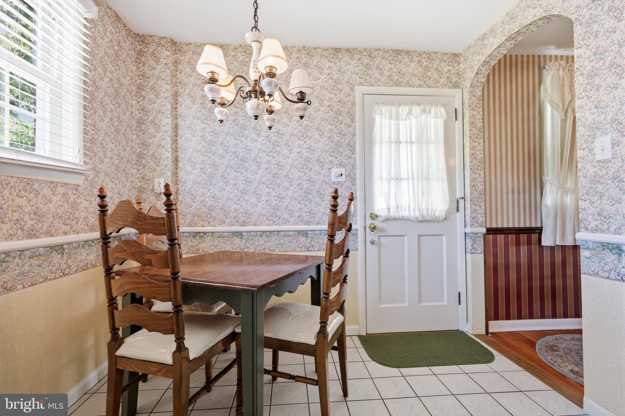 3817 Kirkwood Road Philadelphia, PA 19114 - Photo 17 of 32 Side Entry in Kitchen
