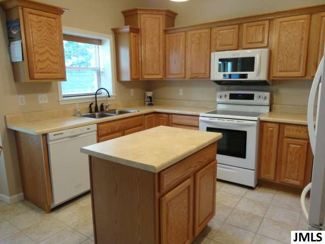 6555 East Territorial Road Munith, MI 49259 - Photo 11 of 24 Photo 11