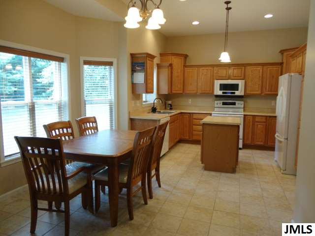 6555 East Territorial Road Munith, MI 49259 - Photo 5 of 24 Photo 5