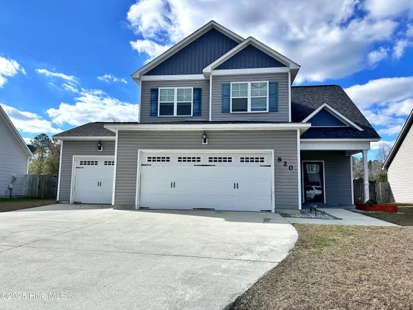 $359,500 | 820 Tuscarora Trail, Jacksonville, NC 28546