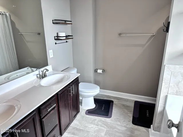 $360,000 | 820 Tuscarora Trail, Jacksonville, NC 28546