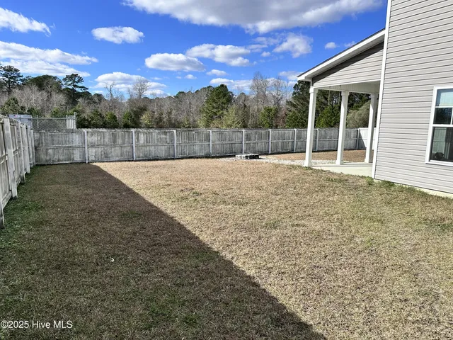 $360,000 | 820 Tuscarora Trail, Jacksonville, NC 28546