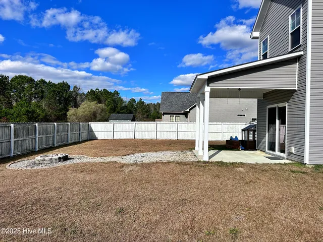 $360,000 | 820 Tuscarora Trail, Jacksonville, NC 28546